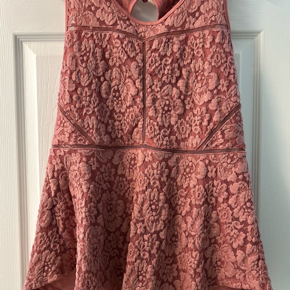 BKE Lacey Tank Top - Picture 3 of 4